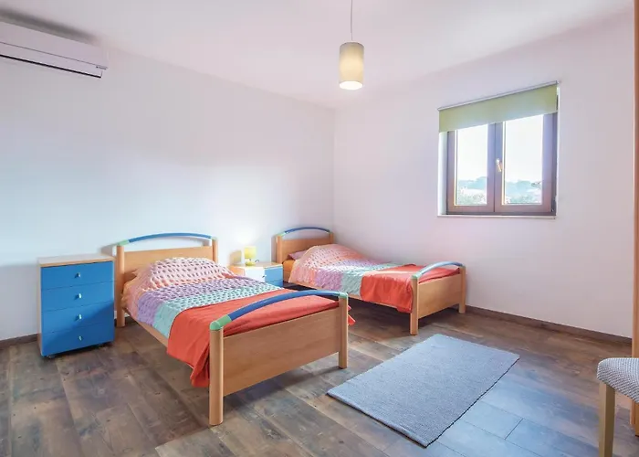 Stunning In With Wifi * Пула